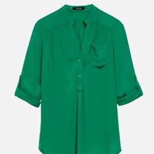 Colibri Solid Tab Sleeve Blouse